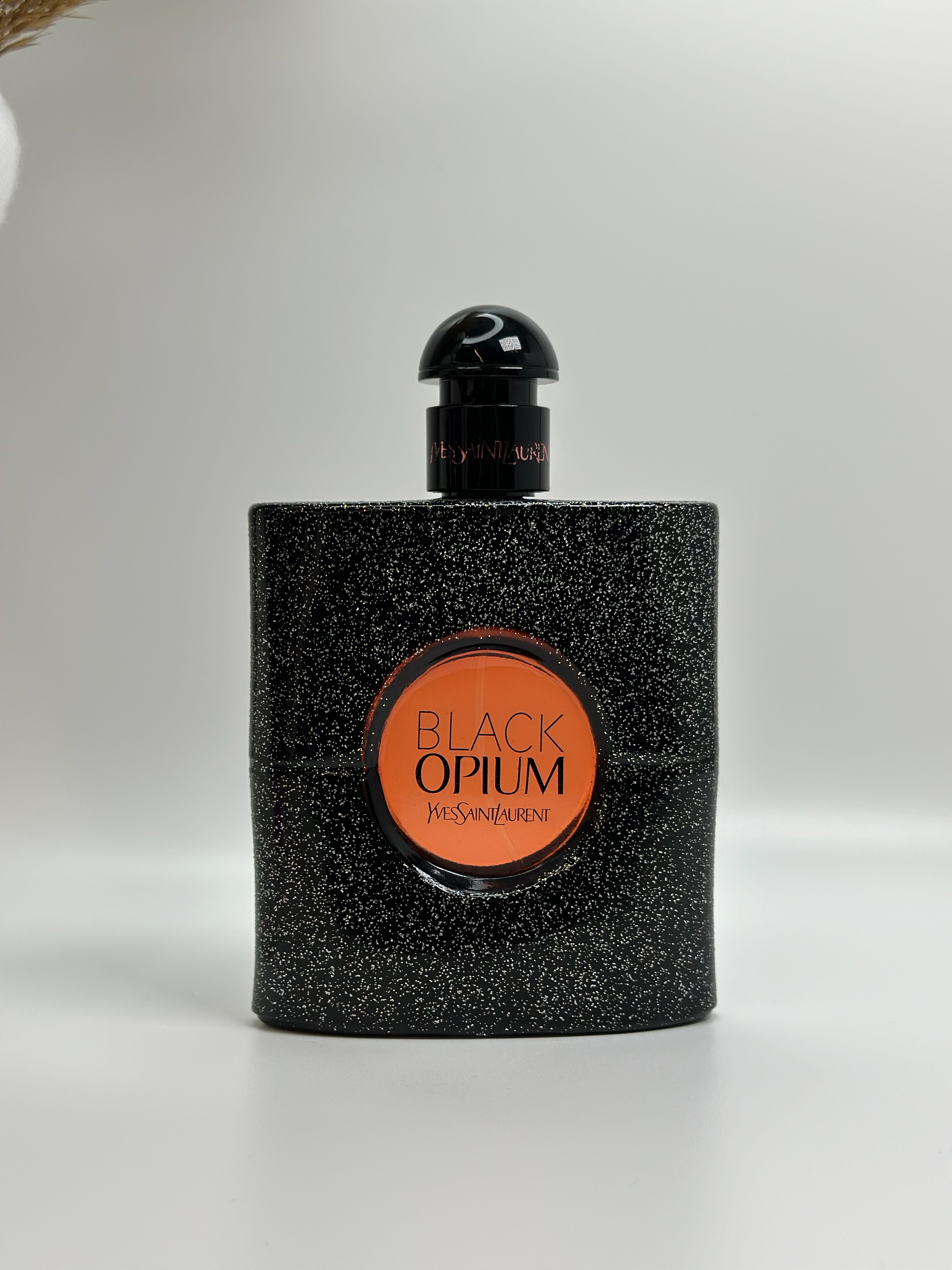 Yves Saint Laurent (YSL) - Black Opium 