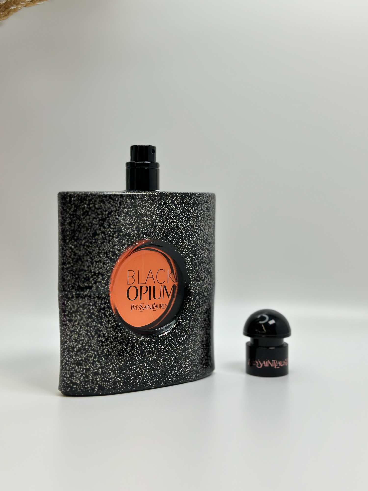 Yves Saint Laurent (YSL) - Black Opium 
